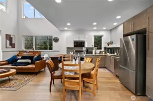 4329 Woodland Park Ave N, Seattle, WA 98103 - Photo 5