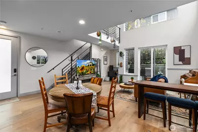 4329 Woodland Park Avenue N, Seattle, WA 98103 - Photo 9