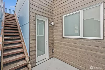 4329 Woodland Park Avenue N, Seattle, WA 98103 - Photo 27