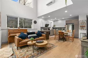 4329 Woodland Park Ave N, Seattle, WA 98103 - Photo 11