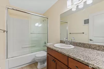 130 105th Avenue SE #108, Bellevue, WA 98004 - Photo 13