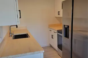 23003 Marine View Dr S, Des Moines, WA 98198 - Photo 21