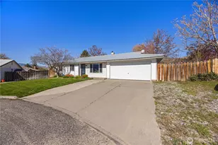 928 Selkirk Pl, Brewster, WA 98812 - Photo 3