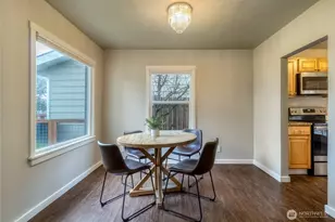 415 SE 5th St, College Place, WA 99324 - Photo 9