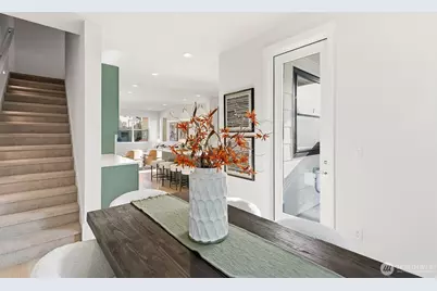 706 Newport Way NW, Issaquah, WA 98027 - Photo 19