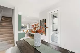 706 Newport Way NW, Issaquah, WA 98027 - Photo 19