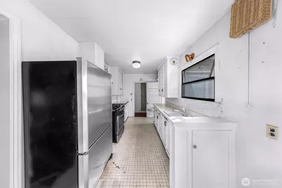 809 W Connecticut Street, Bellingham, WA 98225 - Photo 15