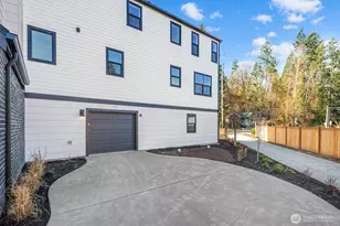 728 Newport Way NW, Issaquah, WA 98027 - Photo 13