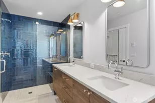 728 Newport Way NW, Issaquah, WA 98027 - Photo 9