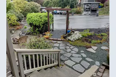 21010 9th Avenue S, Des Moines, WA 98198 - Photo 37