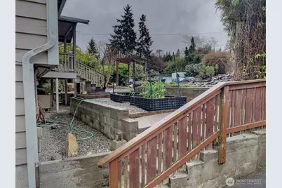 21010 9th Avenue S, Des Moines, WA 98198 - Photo 35
