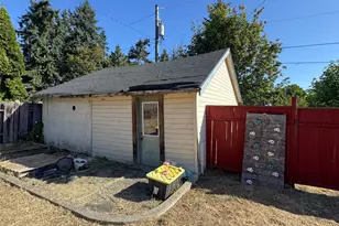 615 W 12th St, Port Angeles, WA 98362 - Photo 39