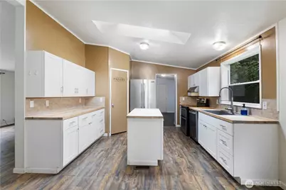 260 E Lansky Dr, Shelton, WA 98584 - Photo 11