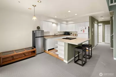 6100 NE 181st Street #7, Kenmore, WA 98028 - Photo 5