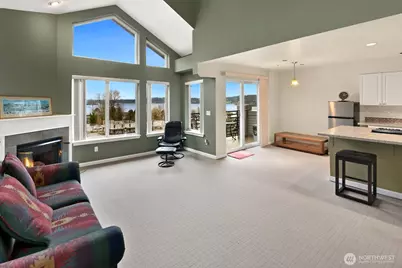 6100 NE 181st Street #7, Kenmore, WA 98028 - Photo 3