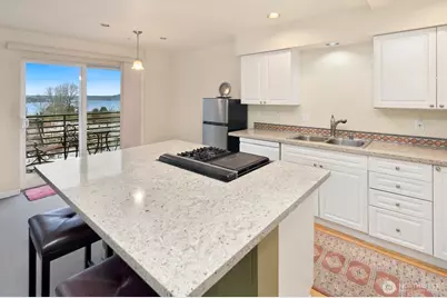 6100 NE 181st Street #7, Kenmore, WA 98028 - Photo 7