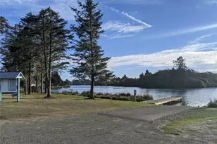 725 Wood Duck Ave SE, Ocean Shores, WA 98569 - Photo 37