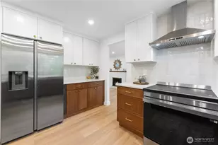 17106 NE 31st Pl, Bellevue, WA 98008 - Photo 9