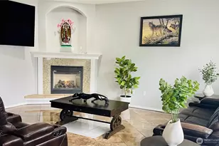 7402 Olympic Dr, Everett, WA 98203 - Photo 3