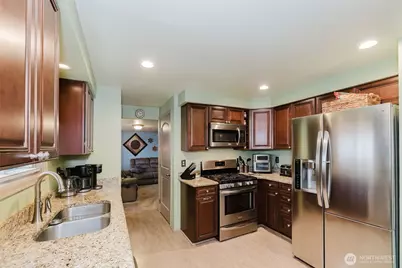 401 Pennie Lane, Bremerton, WA 98310 - Photo 15