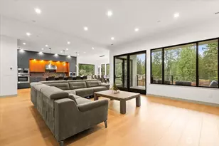 22713 SE 34th Ct, Sammamish, WA 98075 - Photo 9