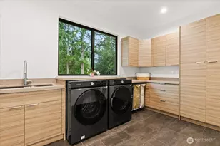 22713 SE 34th Ct, Sammamish, WA 98075 - Photo 35