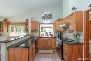 1082 Ripplebrook Dr, Port Angeles, WA 98362 - Photo 13