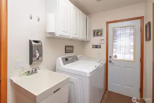 1082 Ripplebrook Dr, Port Angeles, WA 98362 - Photo 15