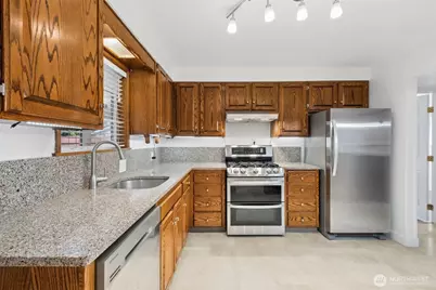 14204 12th Avenue SW, Burien, WA 98166 - Photo 11