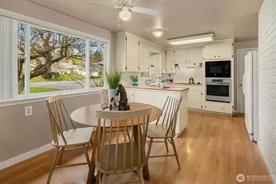 17838 Wallingford Avenue N, Shoreline, WA 98133 - Photo 5