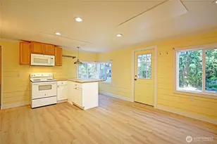 566 Sundin Dr, Camano Island, WA 98282 - Photo 7