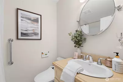 2315 38th Avenue E, Seattle, WA 98112 - Photo 31