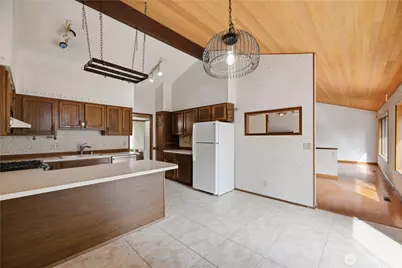 18510 66th Avenue NE, Kenmore, WA 98028 - Photo 13