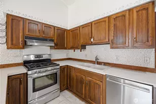 18510 66th Ave NE, Kenmore, WA 98028 - Photo 9