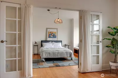 214 Summit Avenue E #402, Seattle, WA 98102 - Photo 17