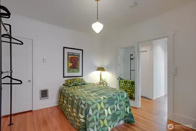 214 Summit Avenue E #402, Seattle, WA 98102 - Photo 25