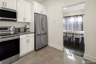 250 NE 50th Street, Seattle, WA 98105 - Photo 13