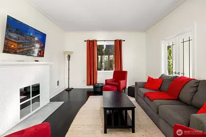 250 NE 50th Street, Seattle, WA 98105 - Photo 5