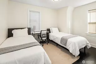 250 NE 50th St, Seattle, WA 98105 - Photo 29