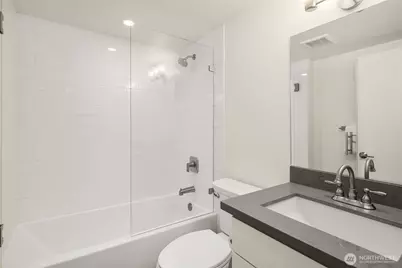 250 NE 50th Street, Seattle, WA 98105 - Photo 19