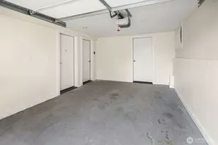 250 NE 50th St, Seattle, WA 98105 - Photo 33