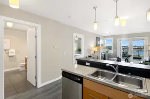 655 Crockett St, Seattle, WA 98109 - Photo 13