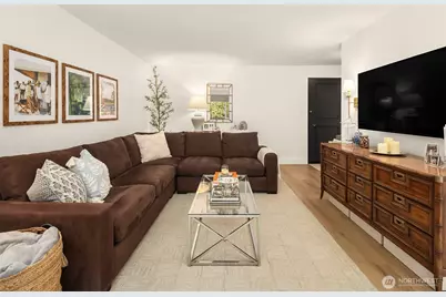 7021 Sand Point Way NE #B305, Seattle, WA 98115 - Photo 3