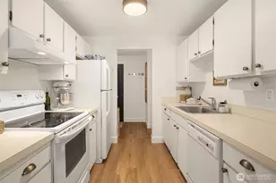 7021 Sand Point Way NE, Seattle, WA 98115 - Photo 11