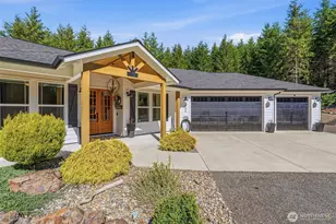 945 Thimbleberry, Castle Rock, WA 98611 - Photo 3