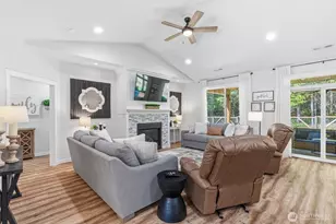 945 Thimbleberry, Castle Rock, WA 98611 - Photo 11