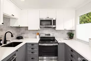 4243 Palatine Ave N, Seattle, WA 98103 - Photo 5