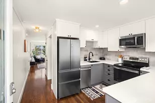 4243 Palatine Ave N, Seattle, WA 98103 - Photo 3