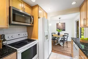 1557 NE 171st St, Shoreline, WA 98155 - Photo 9