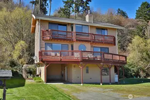 3837 Driftwood Dr, Clinton, WA 98236 - Photo 9